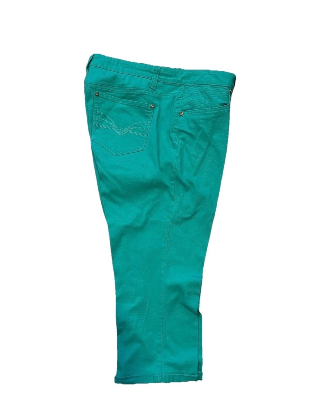 New Directions Weekend Green Stretchy Capri Cropped Pants Lovely Color Size 16